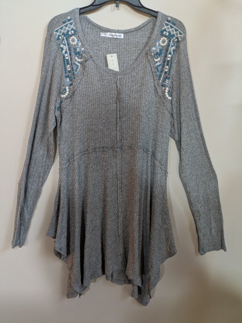 maurices rayon gray dress size 2 long sleeve with abstract #342
